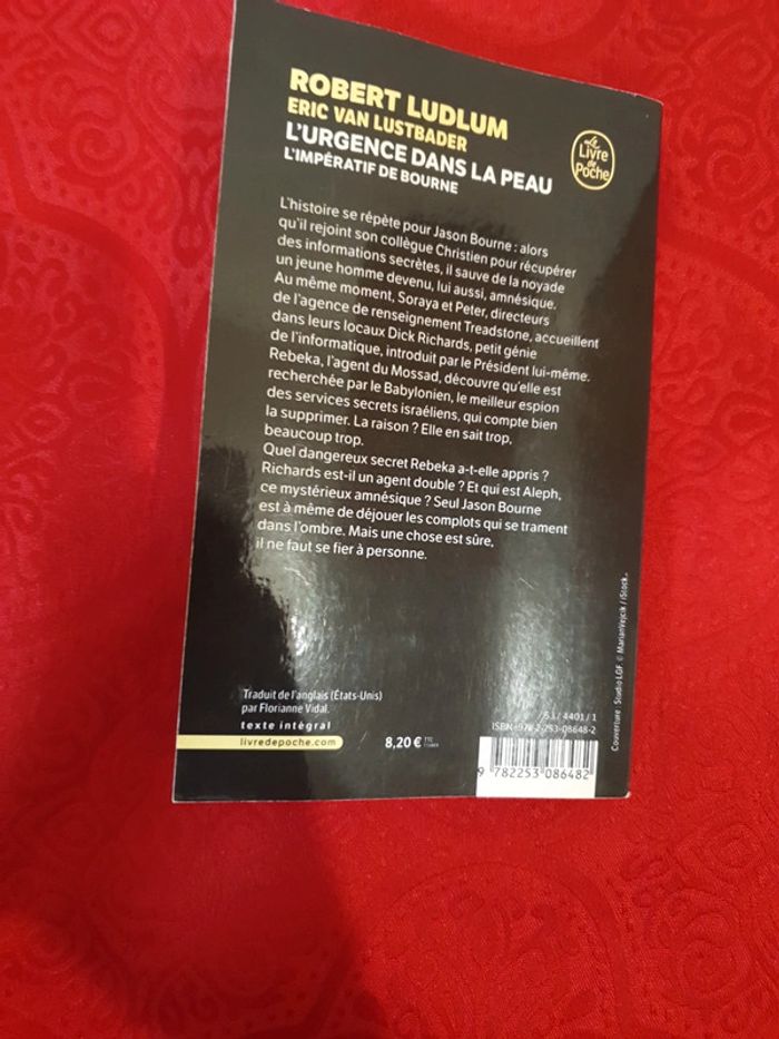 D'après Robert lundlum - photo numéro 3