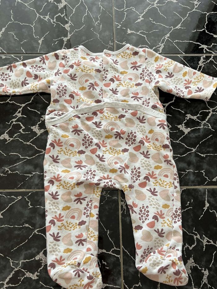 Pyjama 6 mois - photo numéro 2