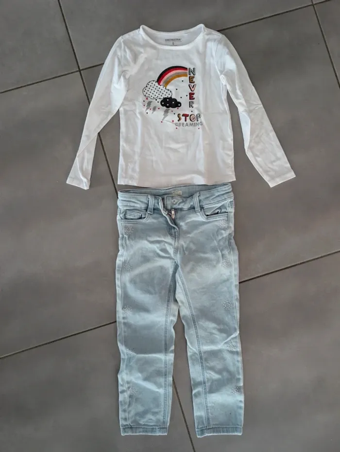 Ensemble 5 ans haut et jeans