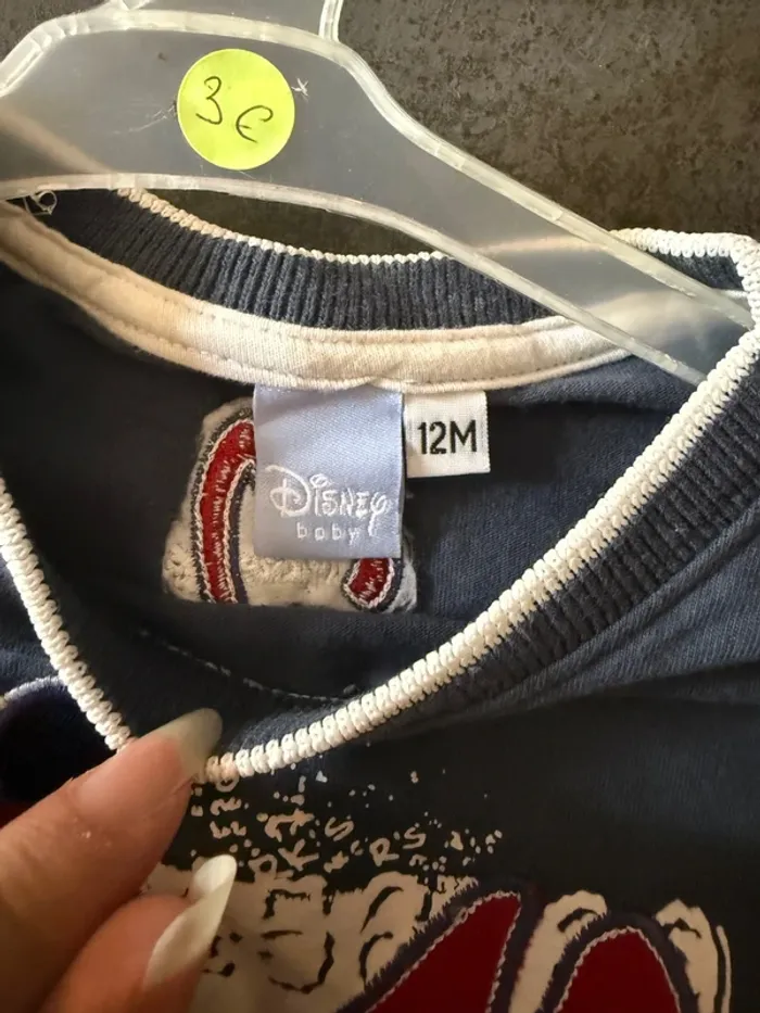 T-shirt Disney baby 12 mois - photo numéro 2