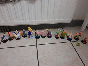 13 figurines Asterix