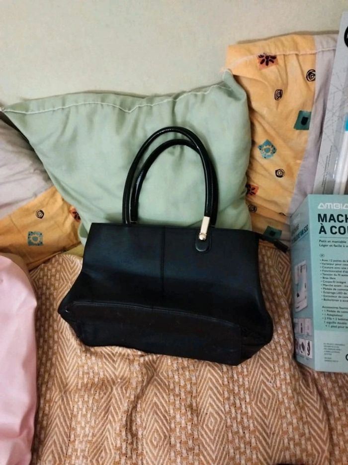 Sac noir à anse plusieurs poches y2k vintage - photo numéro 3