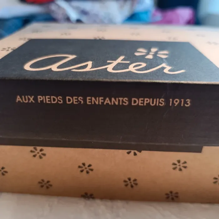 Chaussures dorées 27 - photo numéro 17