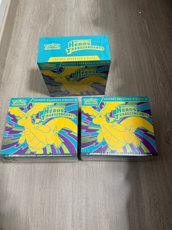 Etb Pokémon héros transcendant vide avec carte promo sans les boosters