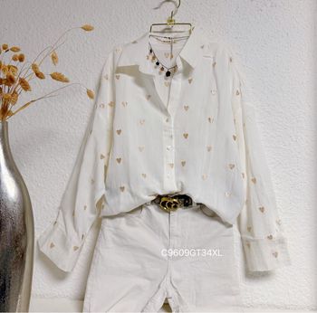 Blouse Blanche cœur doré 💛 taille 4XL 🌸