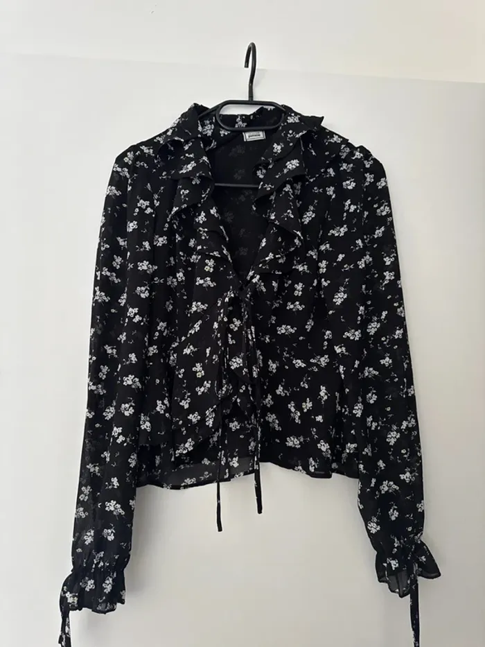 Blouse ouverte sur le devant à fleurs fluide et léger Pimkie