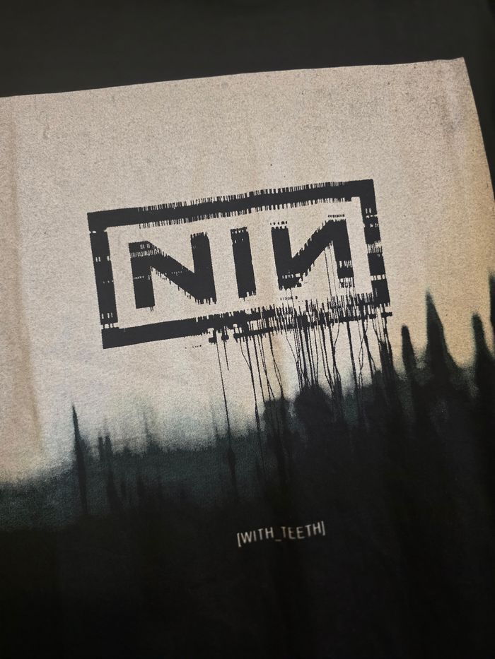 T-shirt rétro NIN nine inch nails rock vintage L - photo numéro 3