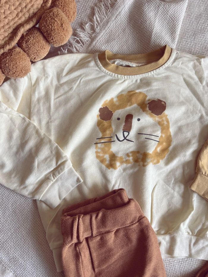 Ensemble pantalon et sweat-shirt lion 4/5 ans - photo numéro 2