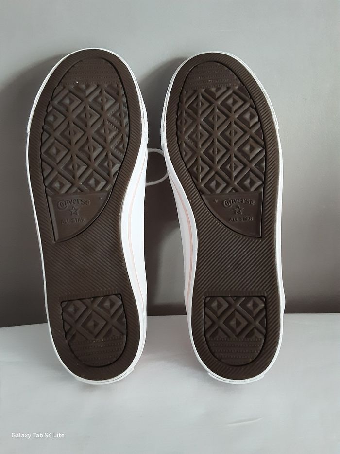 Baskets Converse - photo numéro 3