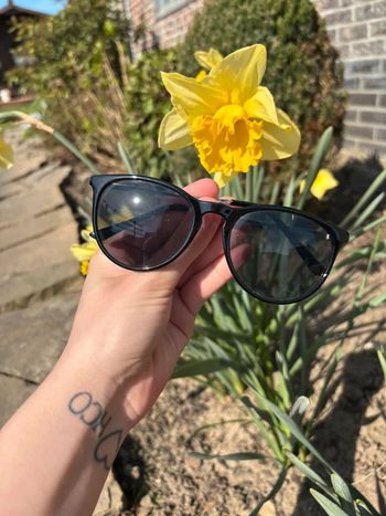 Lunette de soleil noire