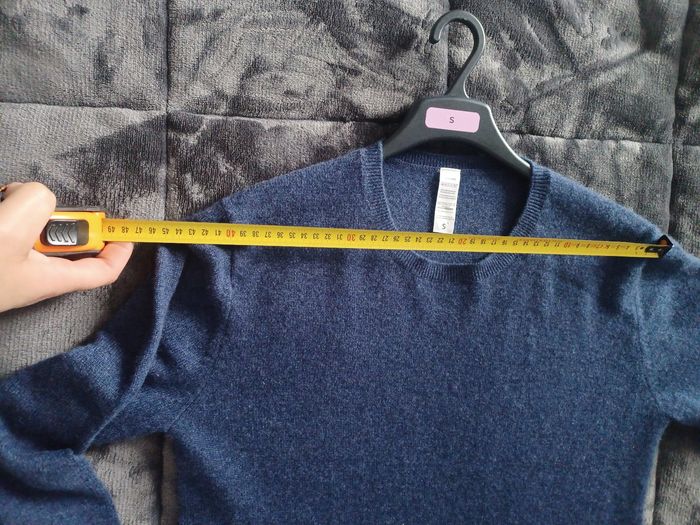 Pull homme 100% cachemire  fin taille S neuf jamais servis bleu - photo numéro 8