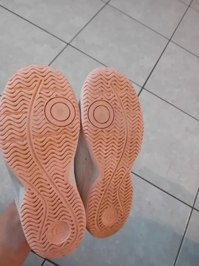 Basket fille taille 31 - photo numéro 3