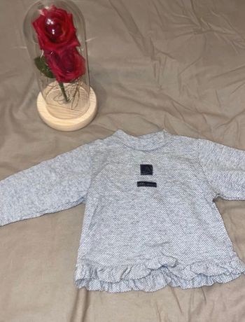 Petit sweat/blouse 6mois à froufrou