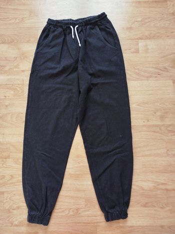 Pantalon taille M 