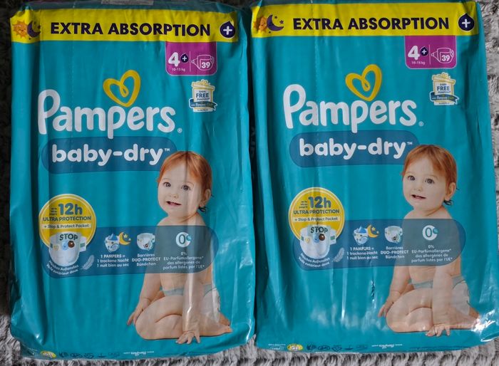 Couches Pampers Baby Dry taille 4+x2