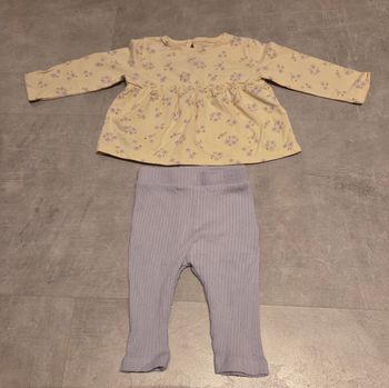 Ensemble t-shirt ML et legging côtelé kiabi 3mois