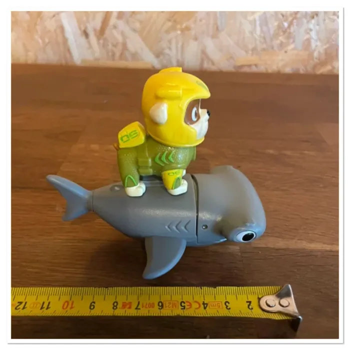 Idée Cadeau 🎁 Figurine Aqua Pups de Ruben avec son requin marteau de la Pat Patrouille - photo numéro 16