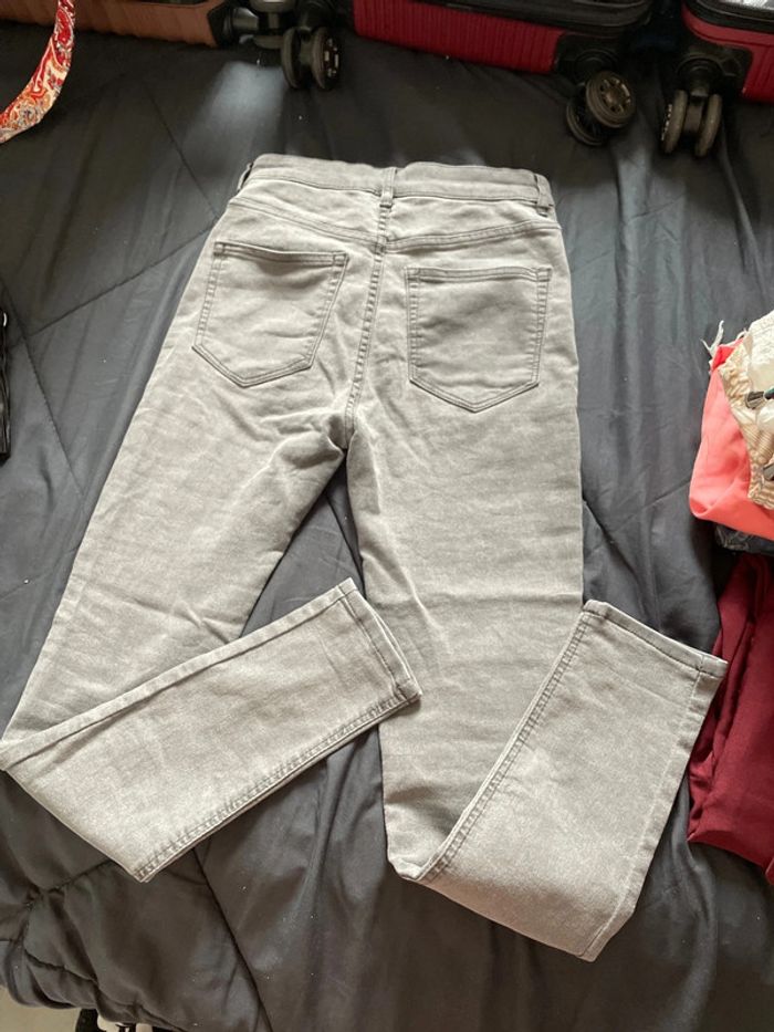Jean gris - photo numéro 7