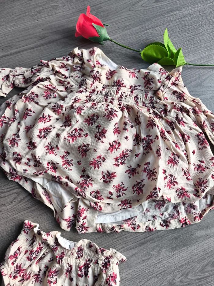 Haut avec petite culotte bebe Fille 1/3mois - photo numéro 3