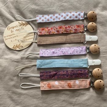 Attache tétine tissu