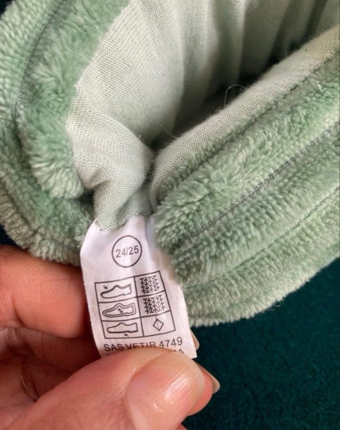 Chaussons dinosaures - photo numéro 3