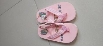 Sandale de plage 29 Je mange des paillettes car je suis une licorne