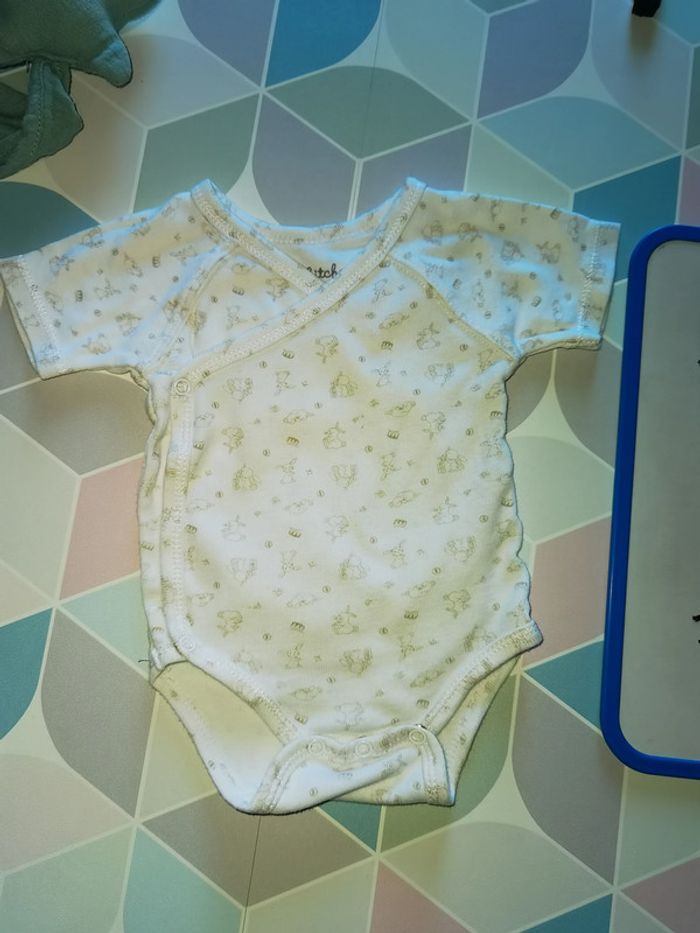 D1302 - body garçon 1 mois