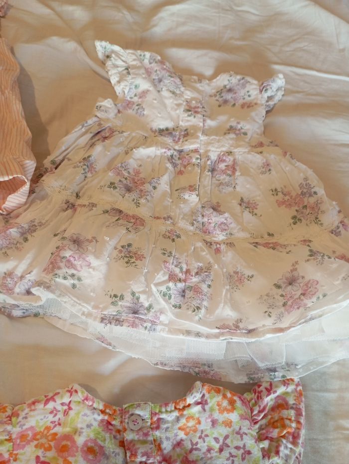 Bonjour je vends lot de 5 vêtements 2 c & a est 2 Primark - photo numéro 6