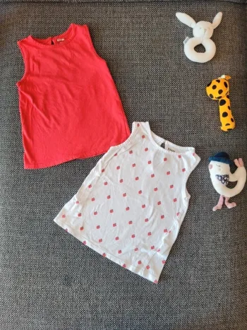 Lot 2 débardeurs fille 36 mois