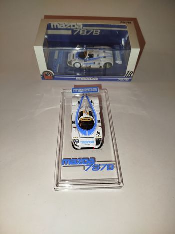 Mazda 787B BMCréation livrée Bleu
et Blanche Mazda Works Factory Le Mans 1991 N°18