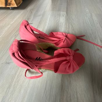 🌸 Chaussures compensées rose