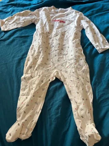 grenouillère pour bébé