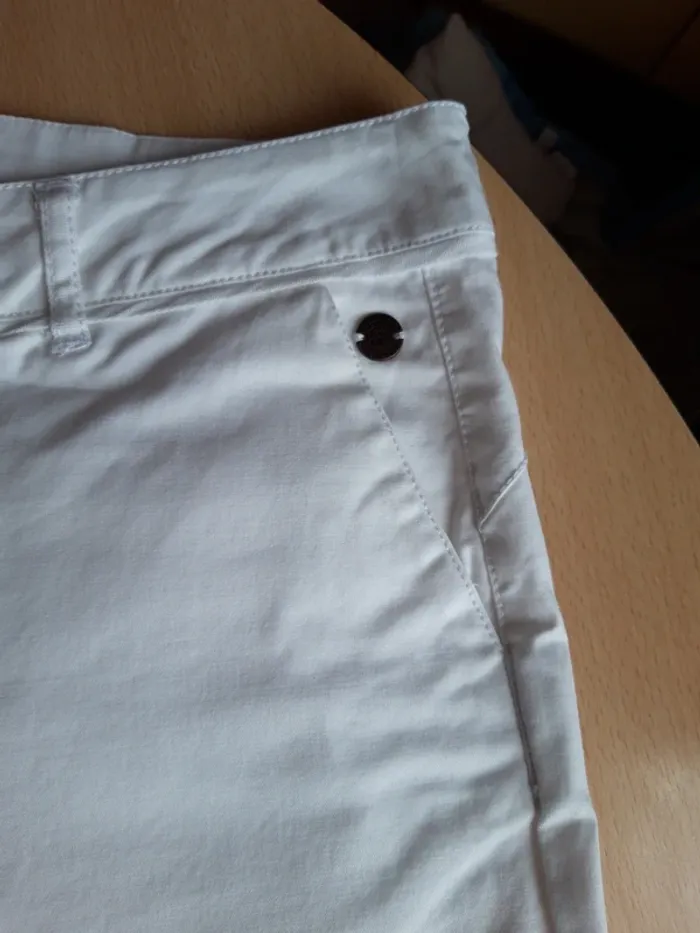 Jeans fin cache-cache taille 42 - photo numéro 3