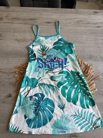 Robe Disney stitch 8 ans neuve