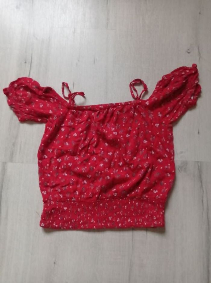 Haut marque Kiabi taille S ( taille 16 ans)