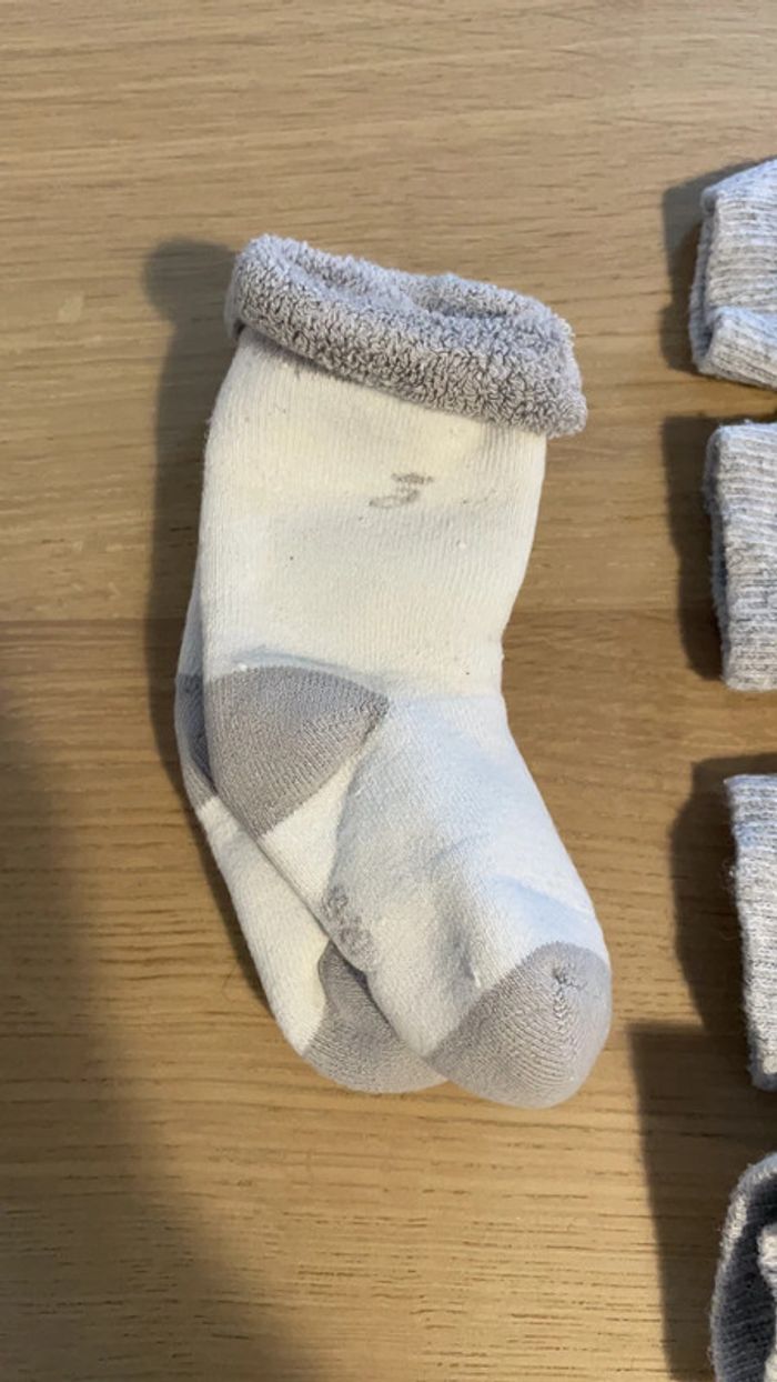 Lot chaussettes bébé épaisses - photo numéro 2