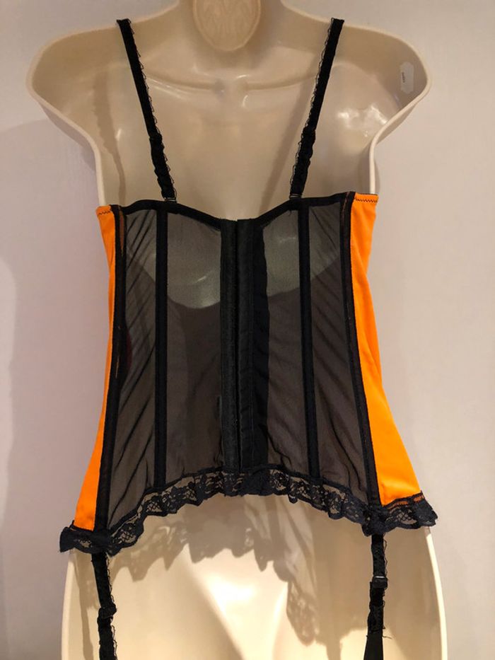Guêpière orange et noir 90 B - photo numéro 16