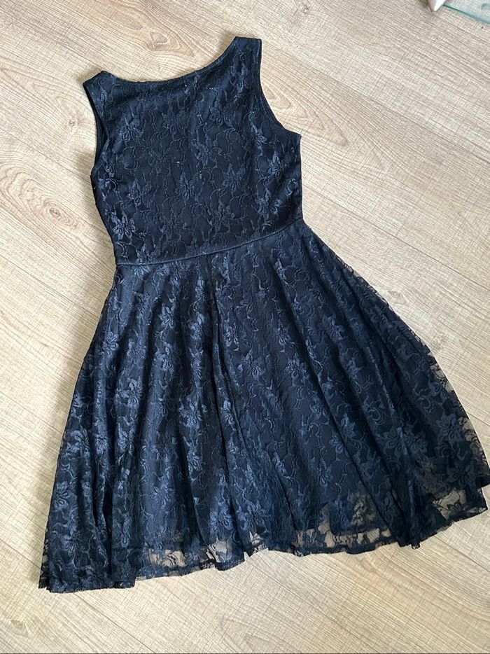 Robe noire en dentelle sans manches Choklate taille S TBE - photo numéro 8
