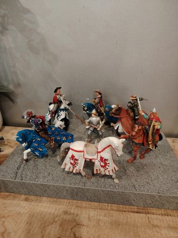 Lot figurines papo chevaux chevaliers