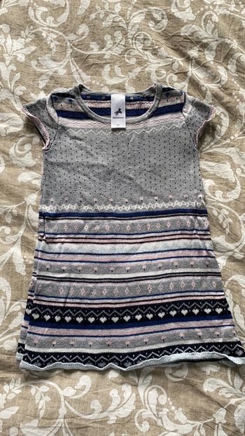 Robe pull c&a fille 4 ans