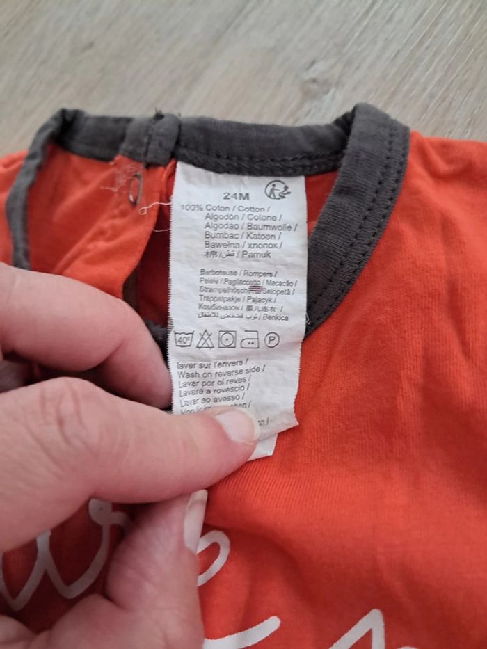 Combinaison orange 24 mois - photo numéro 3