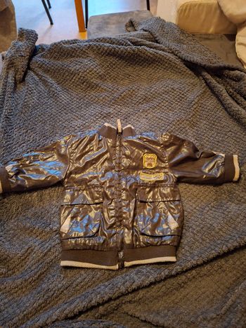 Manteau enfant 6mois ( 68cm ) Couleur marron comme neuf 100%polyester 