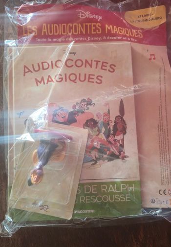 Num149 Livre et figurine collection audiocontes Magiques Altaya édition disney