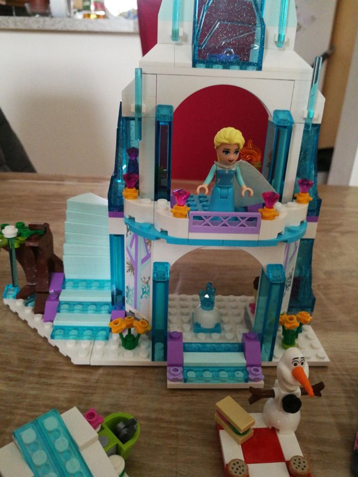 Lego palais Reine des Neiges - photo numéro 2