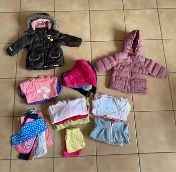 Lot vêtements fille 9/12 mois
