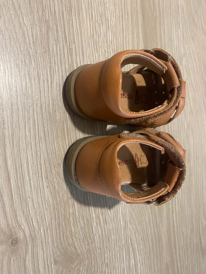 Nu pieds garçon - photo numéro 5