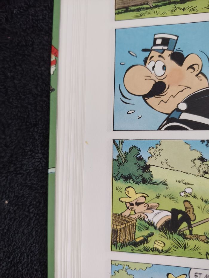 L'agent 212, sifflez dans le ballon - photo numéro 5