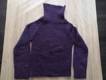 Pull violet