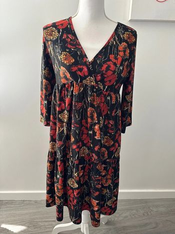 Robe à fleurs noire rouge et orange T36 S