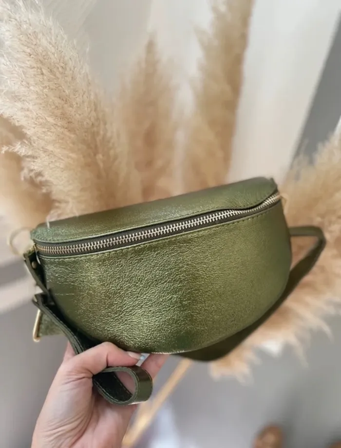 Sac banane vert cuir irisé - photo numéro 5